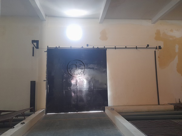 fire-rated-sliding-door-with-counter-weight-01